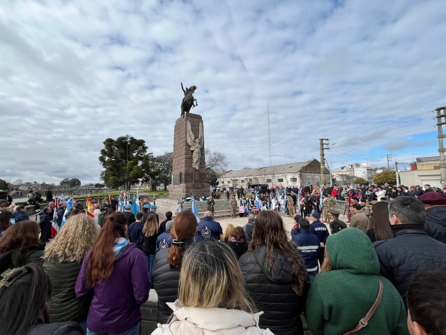 Emotivo acto en homenaje al General San Martn